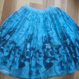 Excellent condition Pinup Girl clothing Medium (4/6) Blue castles skirt.
